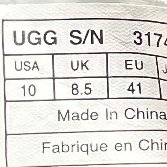 UGG Women’s Over The Knee Twisted Cable Grey Knit Boots Size US 10 - Picture 10 of 11